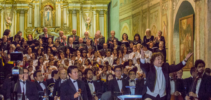 Cuenca, Ecuador Christmas Chorale 2017 - applause